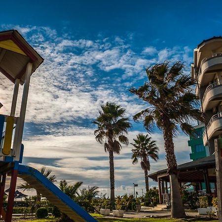Vila Verde Beach Hotel Durrës Exterior foto