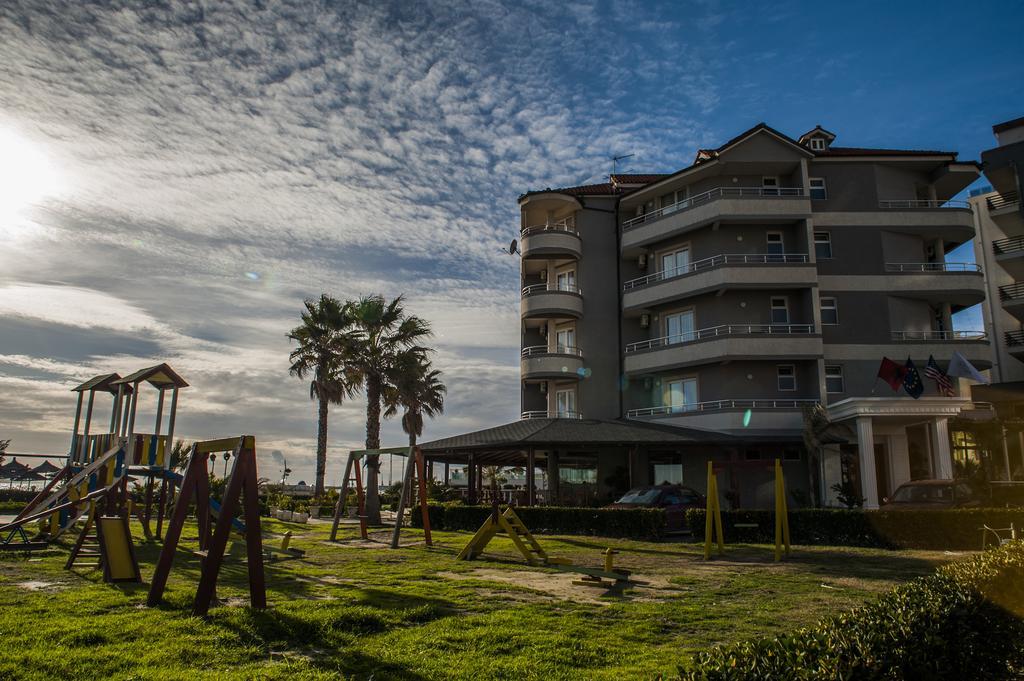 Vila Verde Beach Hotel Durrës Exterior foto